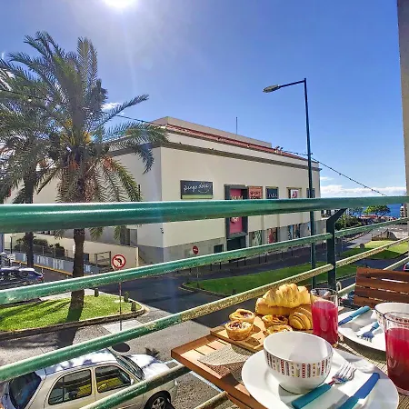 Theos Apartment By Lovelystay Funchal  Esterno foto