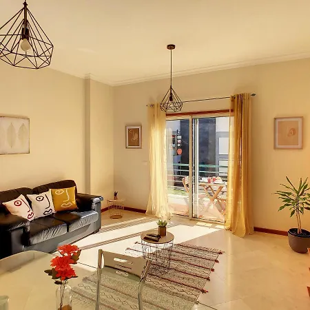 Theos Apartment By Lovelystay Funchal  Esterno foto
